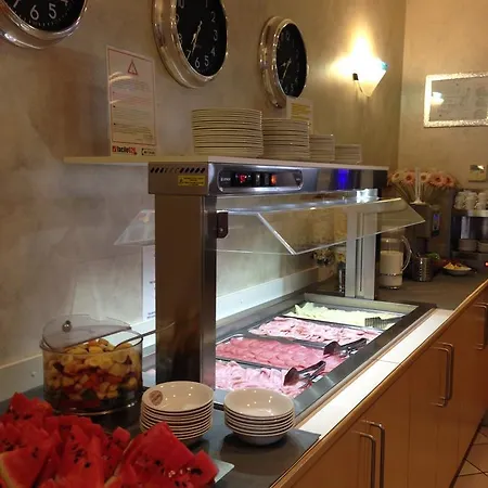 Hotel Storione 3*